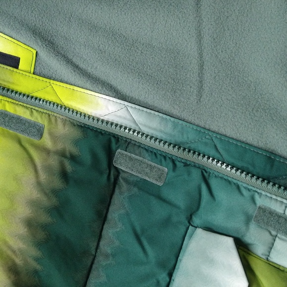 NEW! Boys' Puffer Jacket - All In Motion Green - Picture 10 of 16